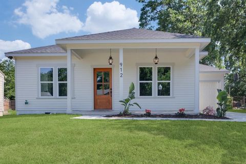 912 Judd Street Fort Worth TX 76104