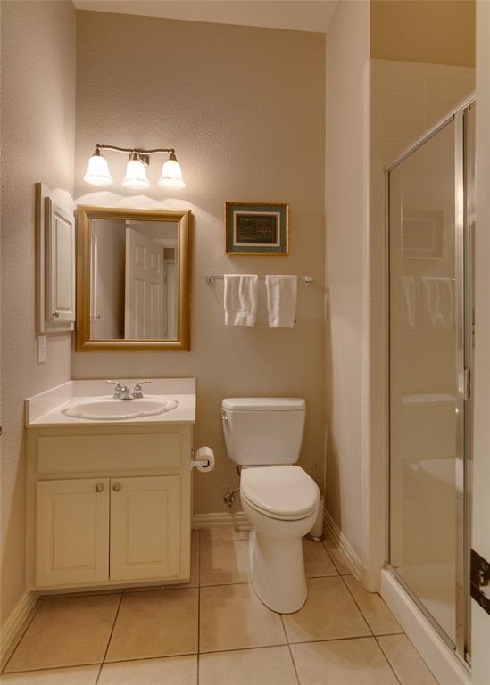 Photo 11 of 37 of 1301 Ashmore Drive house