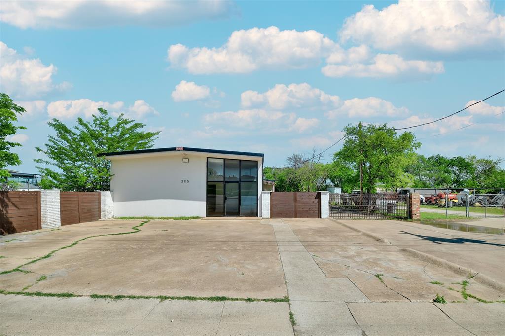 3115 Sabine Street