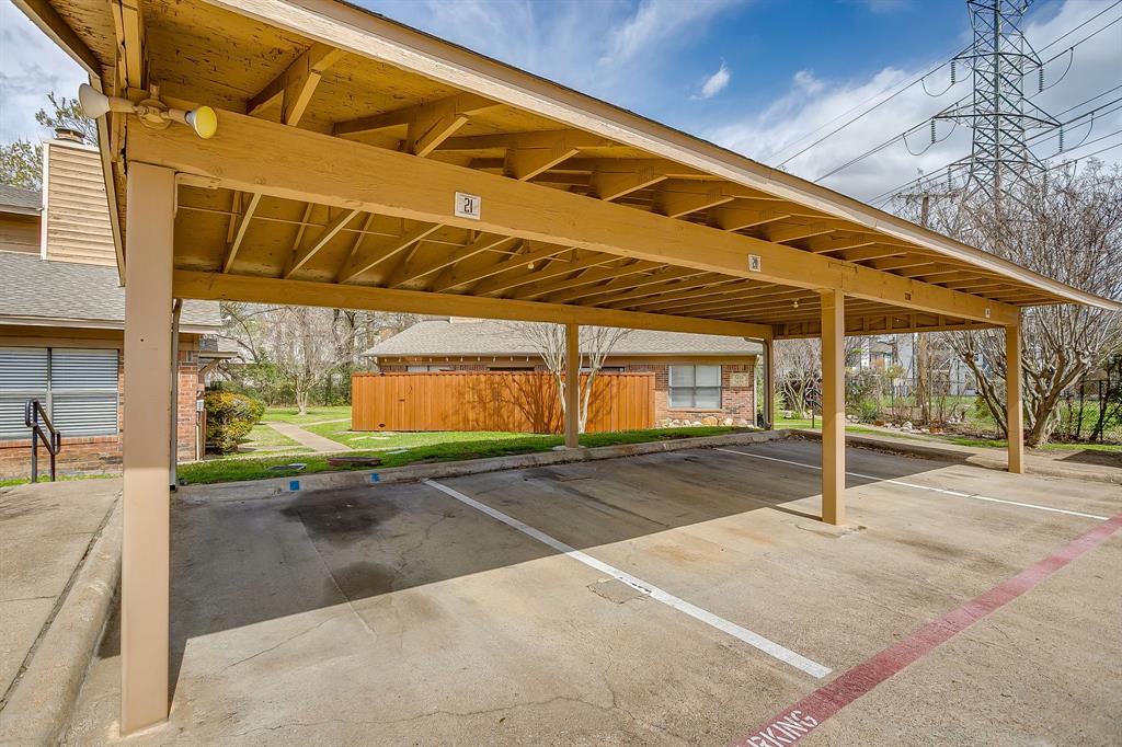 Cedar Creek Twnhms - Residential