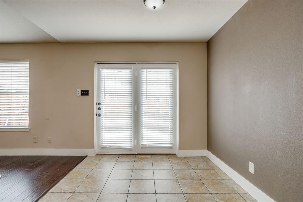 Cedar Creek Twnhms - Residential