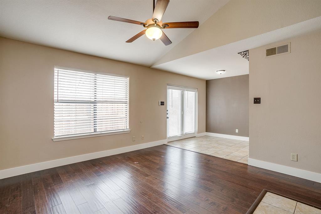 Cedar Creek Twnhms - Residential