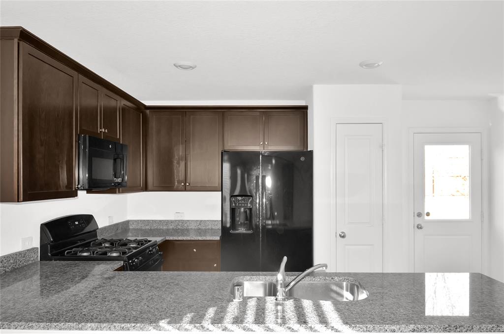 3604 Esperanza Street