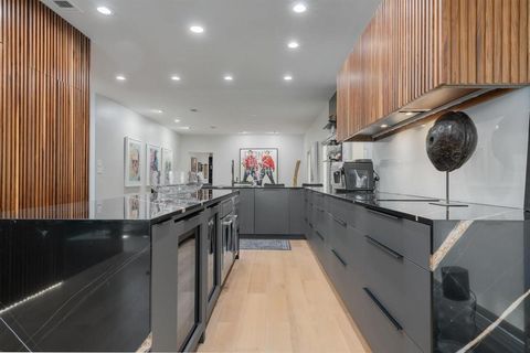 Tiny photo for 3731 Gilbert Avenue #3, Dallas, TX 75219 (MLS # 21145020)