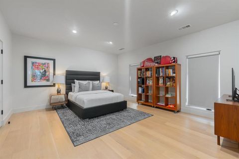 Tiny photo for 3731 Gilbert Avenue #3, Dallas, TX 75219 (MLS # 21145020)