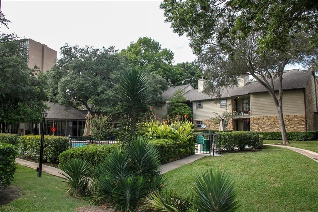 Prestonwood Green Condos - Residential