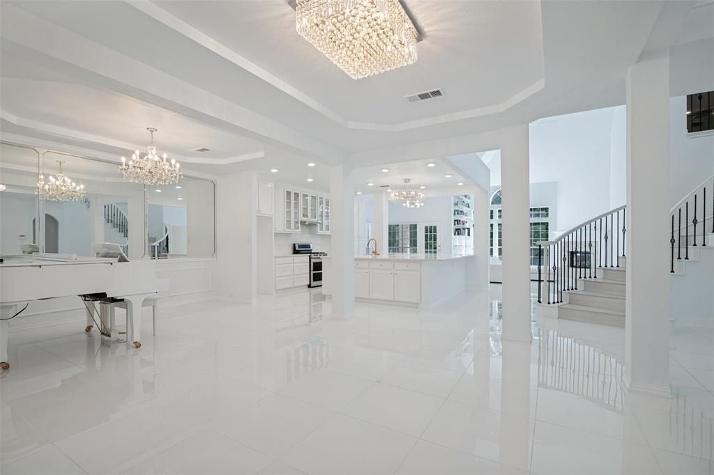 10106 Birdie Court