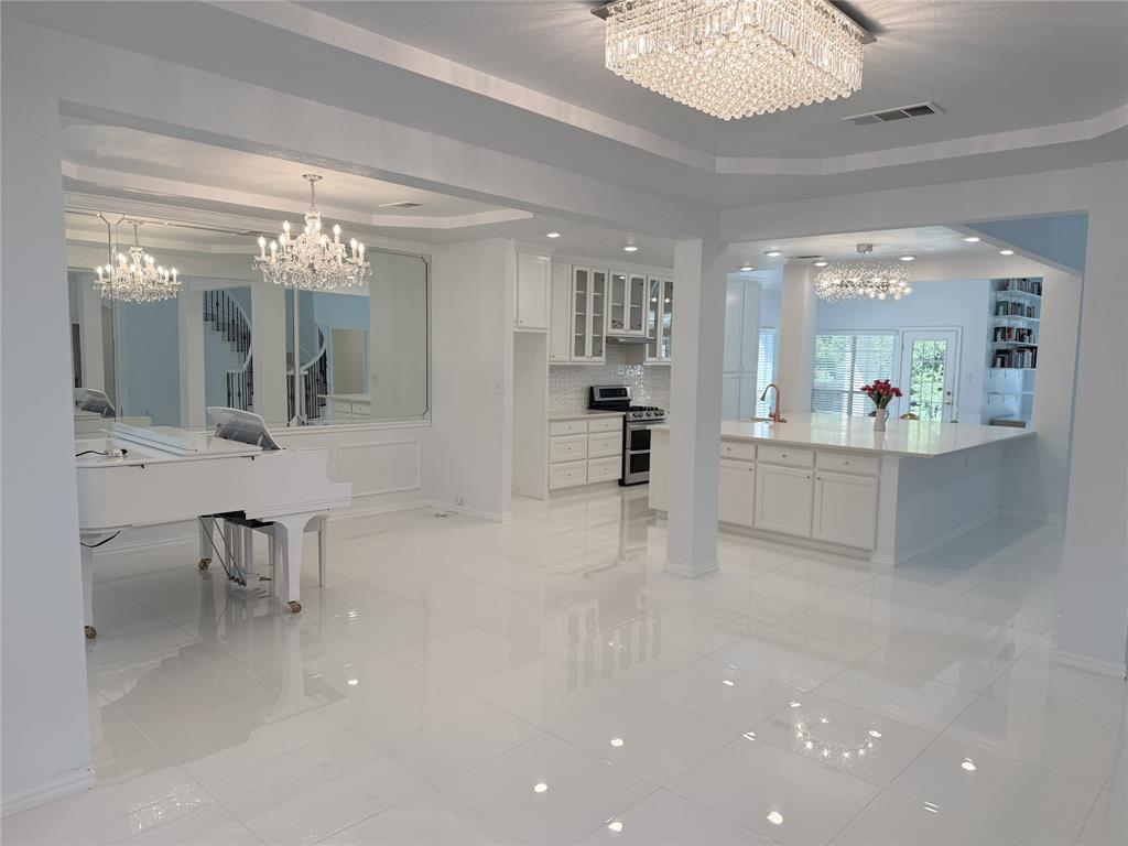 10106 Birdie Court