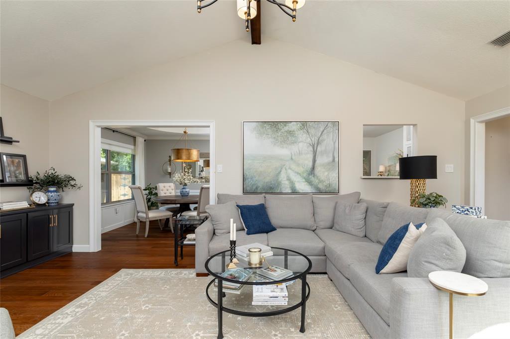 3225 Timber View Circle
