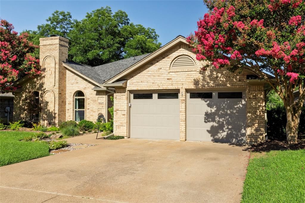 3225 Timber View Circle