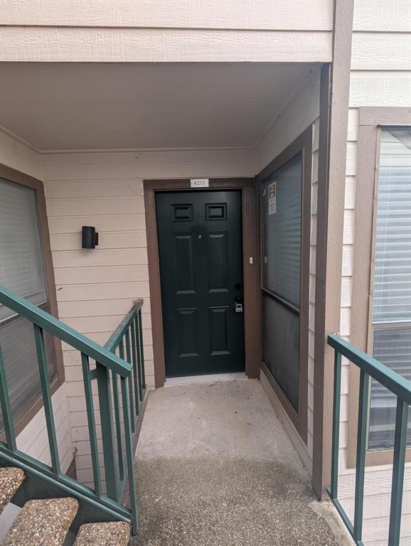 Arlington Oaks Condo - Residential Lease