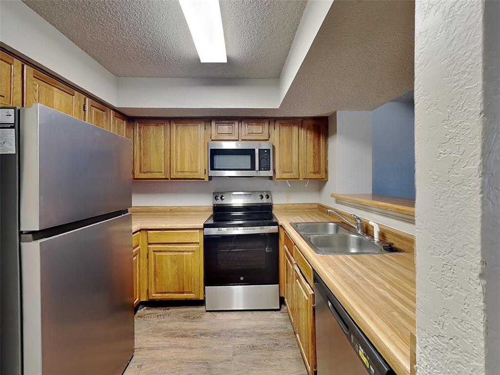 Arlington Oaks Condo - Residential Lease