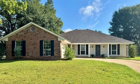 107 Augusta Avenue Benton LA 71006