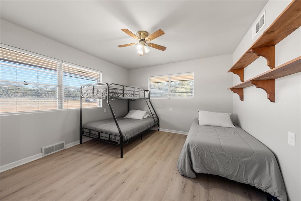 00715003710010 - Farm