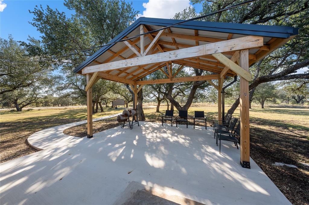 00715003710010 - Farm