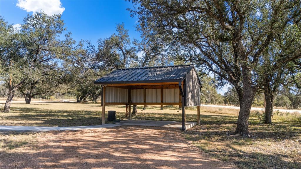 00715003710010 - Farm