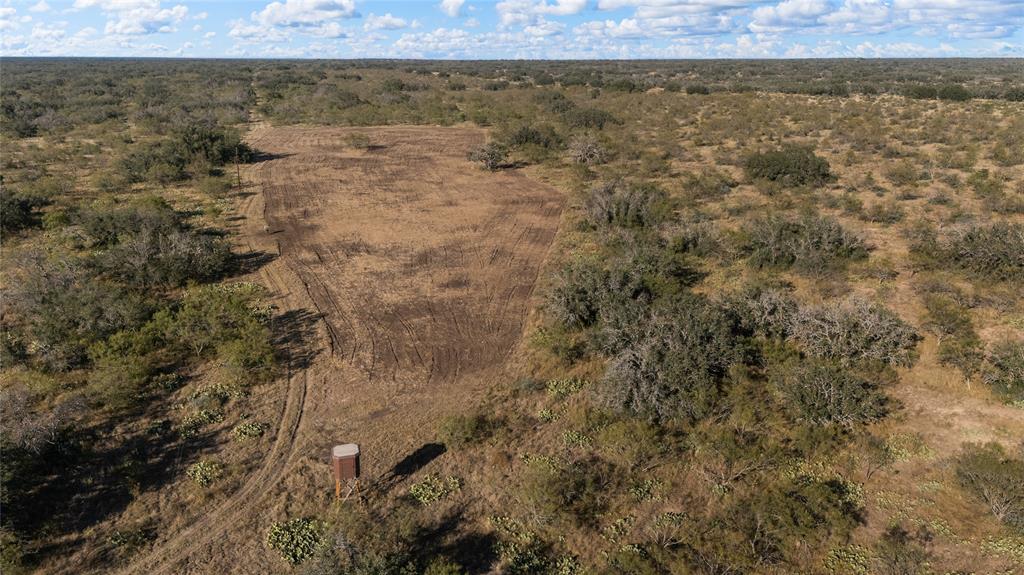 00715003710010 - Farm