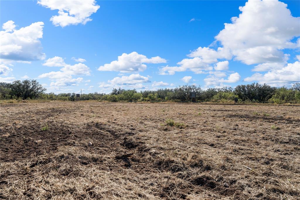 00715003710010 - Farm