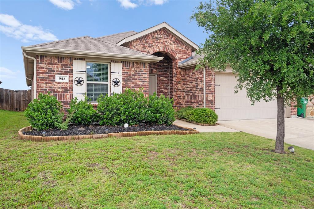 925 Corbitt Lane