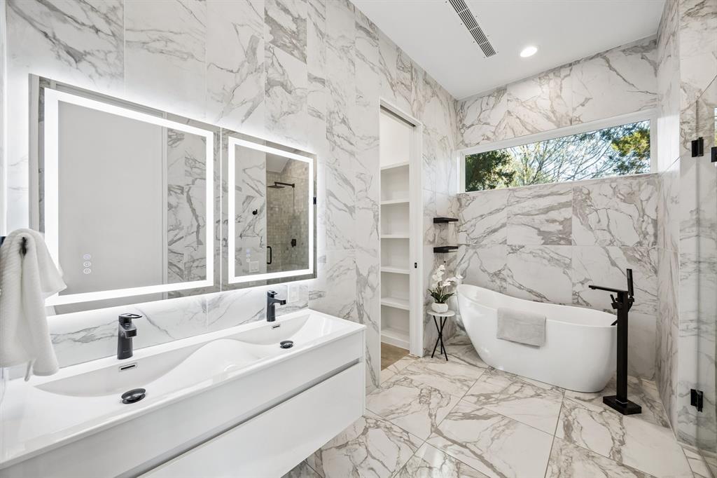 Walnut Hill Rdg Add - Residential