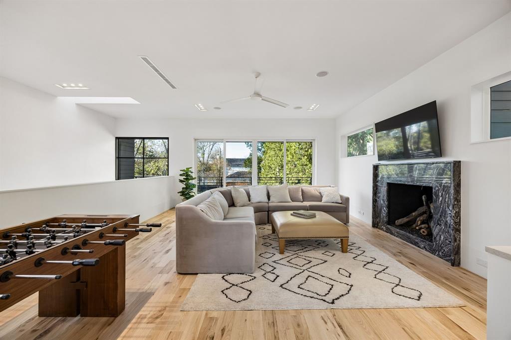Walnut Hill Rdg Add - Residential