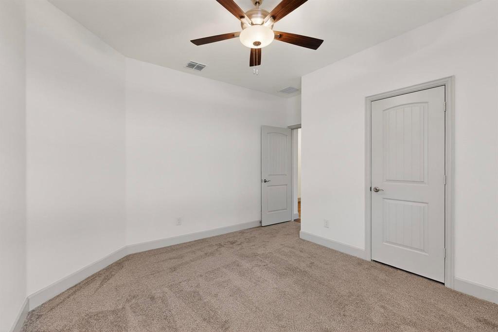 Lakepointe Ph III - Residential Lease