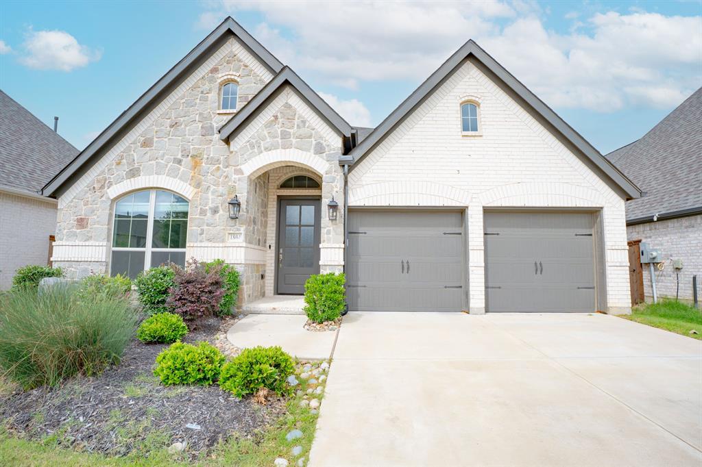 1804 Swayback Lane