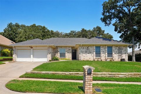 1000 Forest Trail Court Euless TX 76039