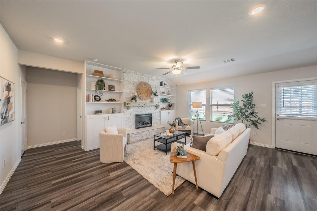 2120 Gill Star Drive