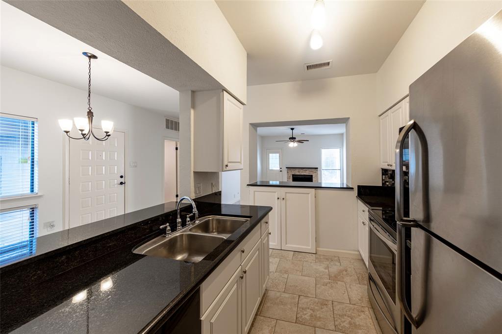 THE OAKS ON MONTFORT CONDOS - Residential