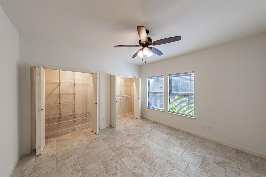 THE OAKS ON MONTFORT CONDOS - Residential