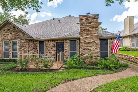 1230 Wooded Trail Hurst TX 76053