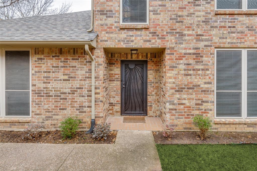 1230 Wooded Trail