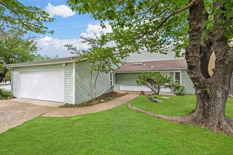 A home in Azle