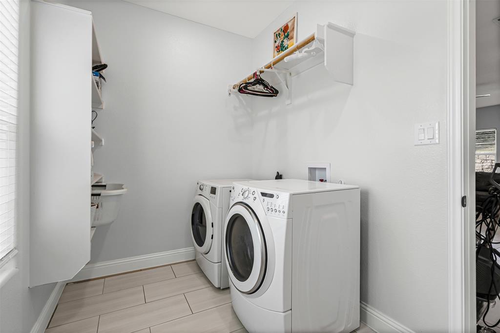 Lakeside Hills - Residential