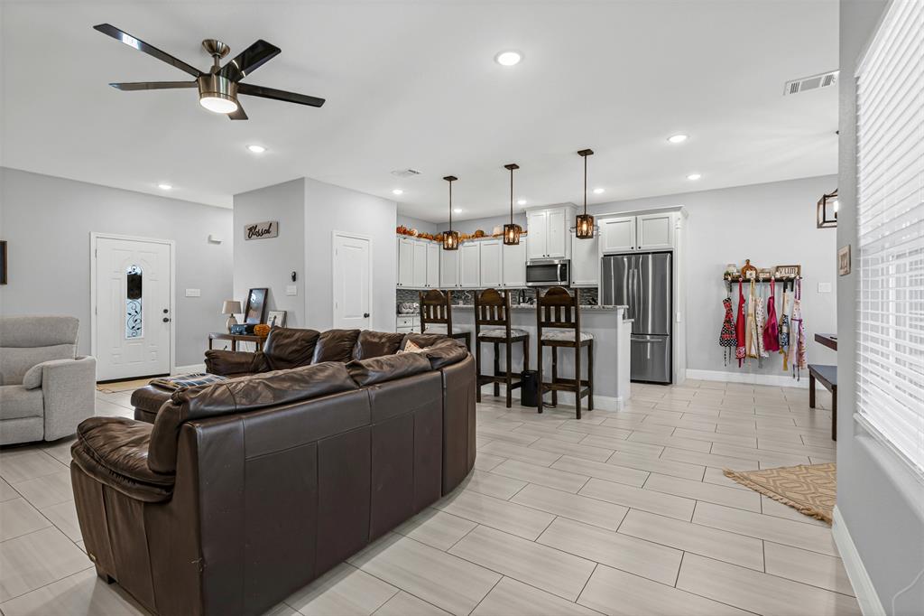 Lakeside Hills - Residential