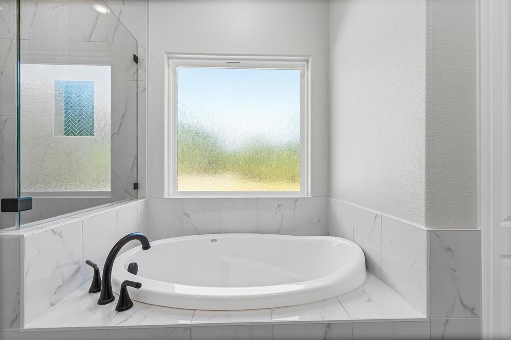 Lakeside Hills - Residential