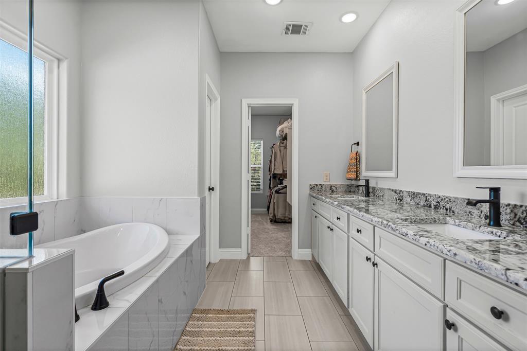 Lakeside Hills - Residential