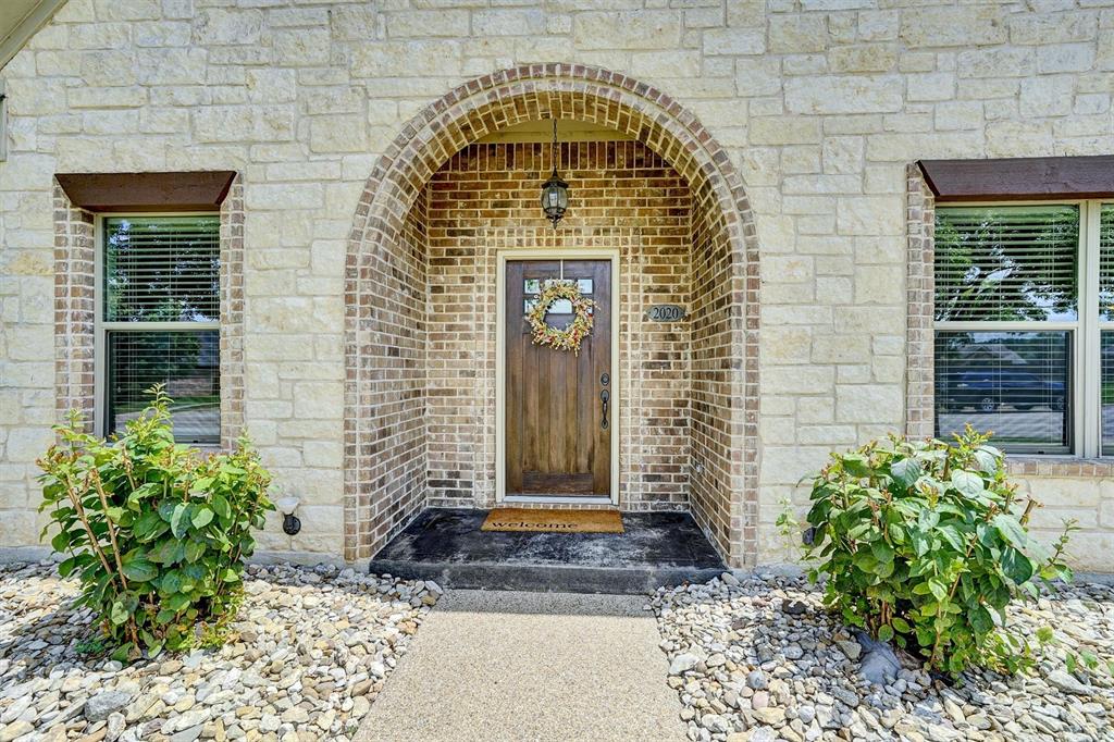 2020 Maplewood Drive