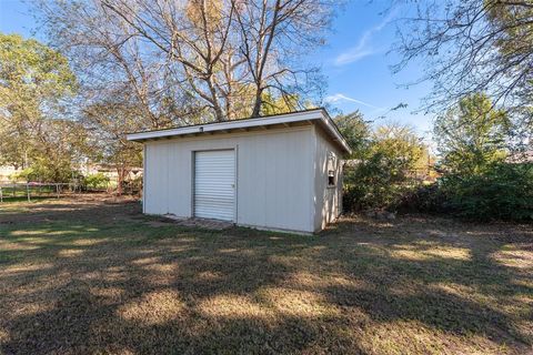 A home in Sulphur Springs