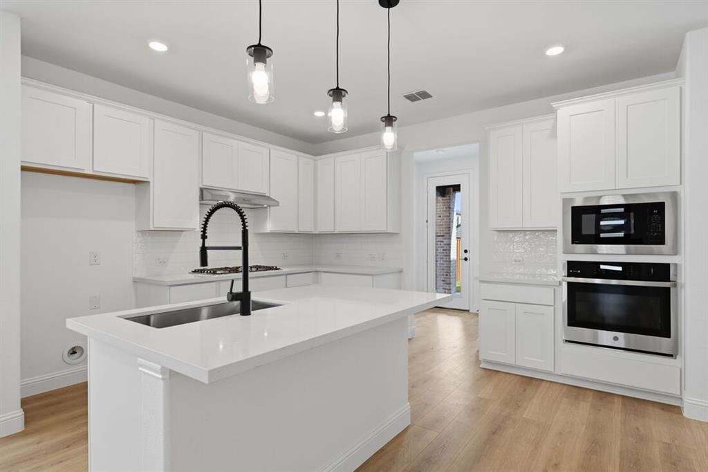 1112 Beautyberry Lane