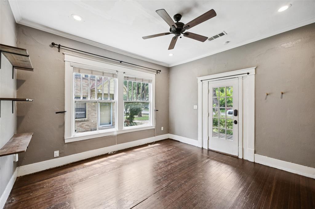 Winnetka Heights - Residential