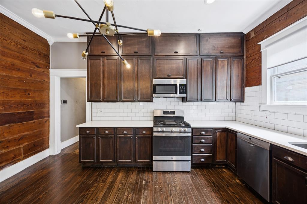 Winnetka Heights - Residential