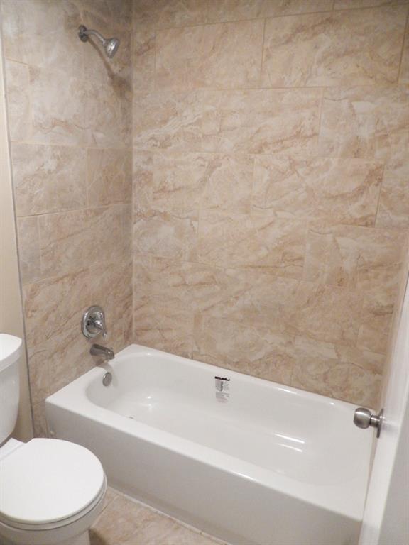 Woods On Park Lane Condos - Residential Lease