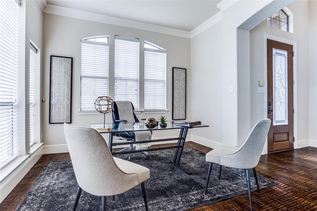 6901 Medallion Drive