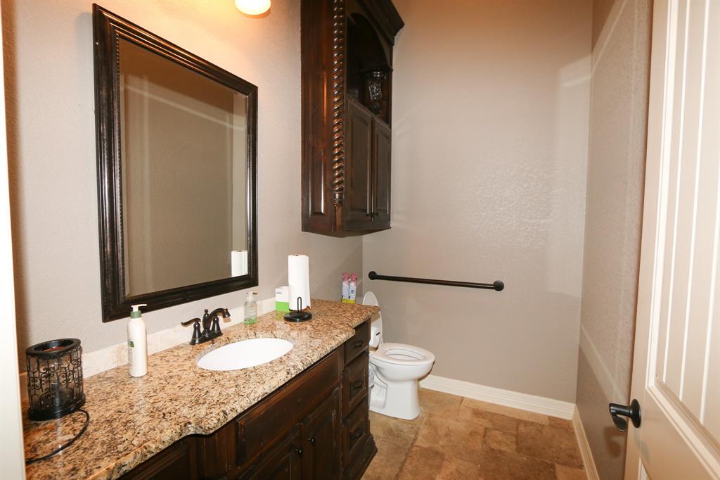 ABST A0018 T Quevado - Commercial Sale