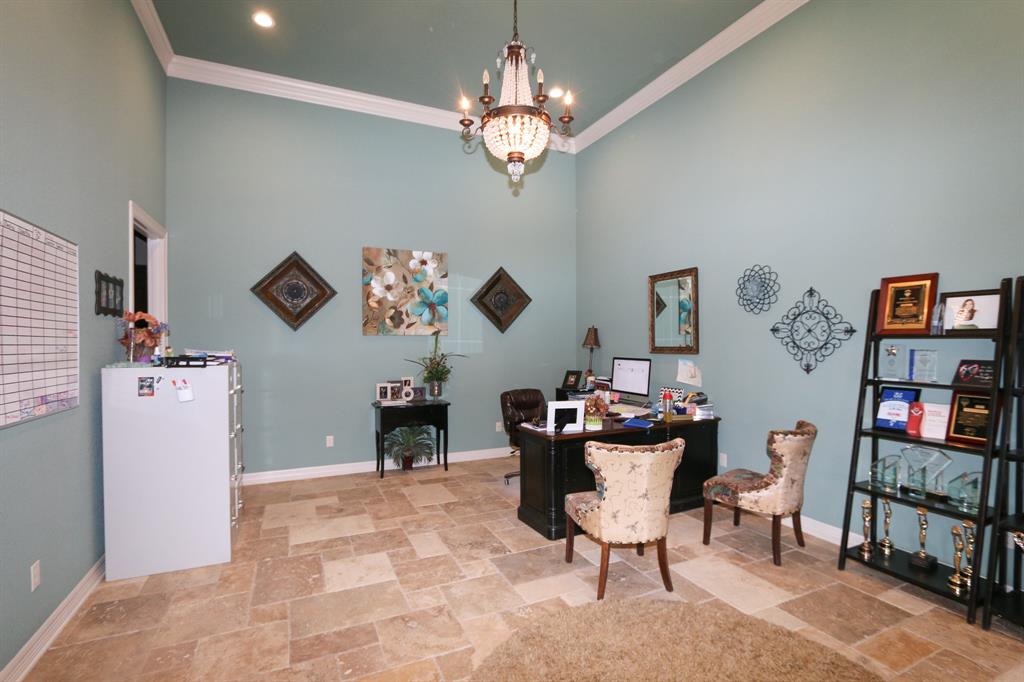 ABST A0018 T Quevado - Commercial Sale