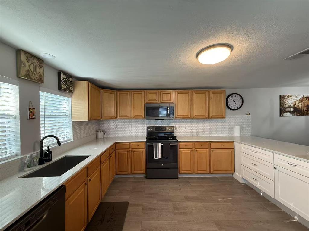 Lavon Lake Lodges Second Instl - Residential Lease