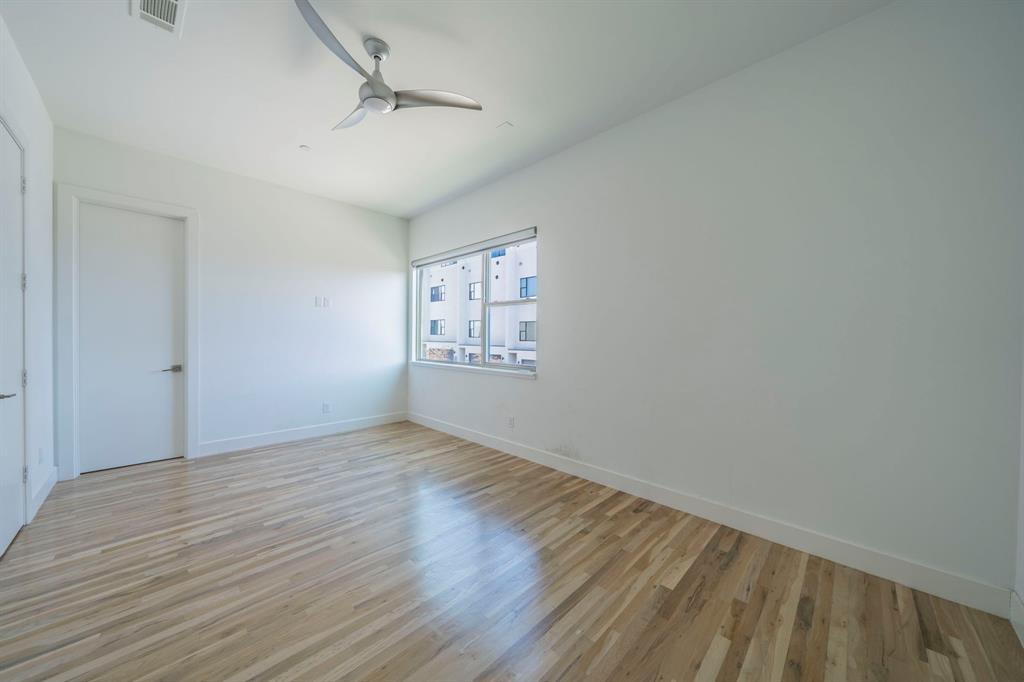 Westport Lakeview Villas - Residential