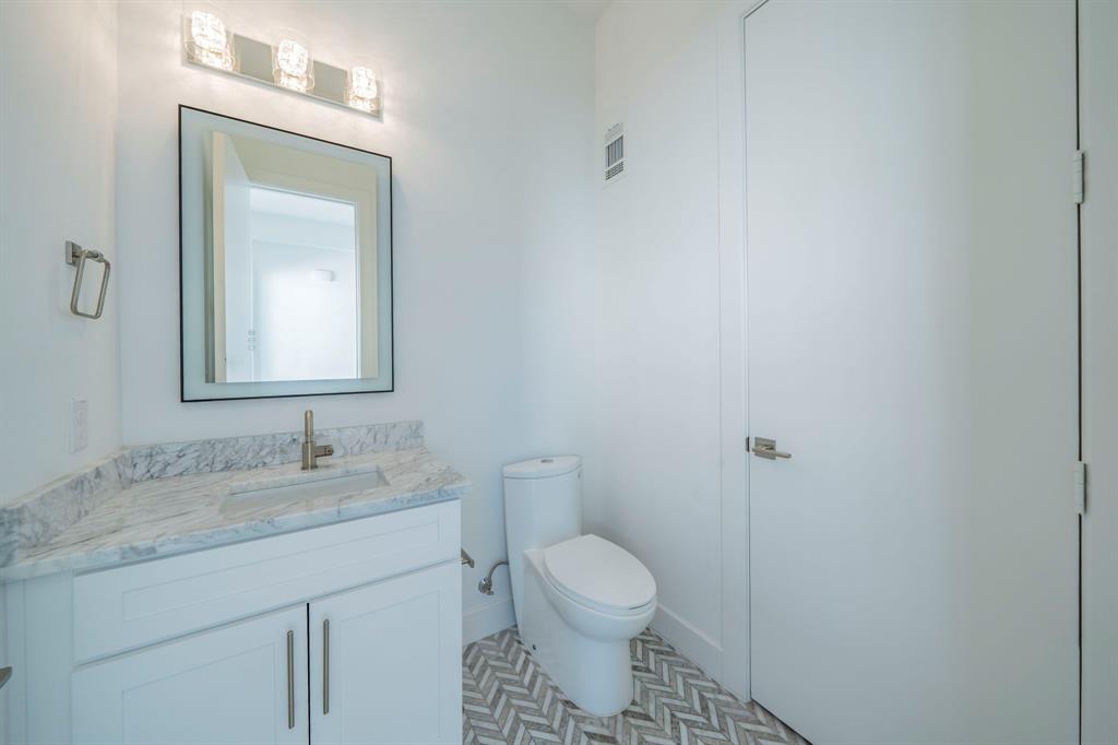 Westport Lakeview Villas - Residential